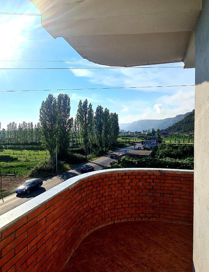 Hotel Nicola Lezhë Exterior foto